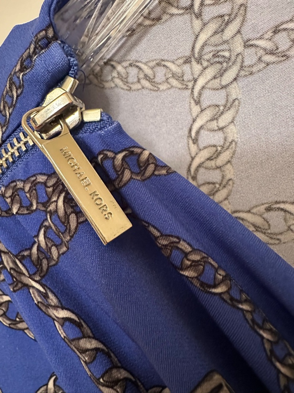 Michael Kors Blue Chain Print Cowl Neck Top - Cap Sleeve - Silver Zip Size S - Picture 5 of 8